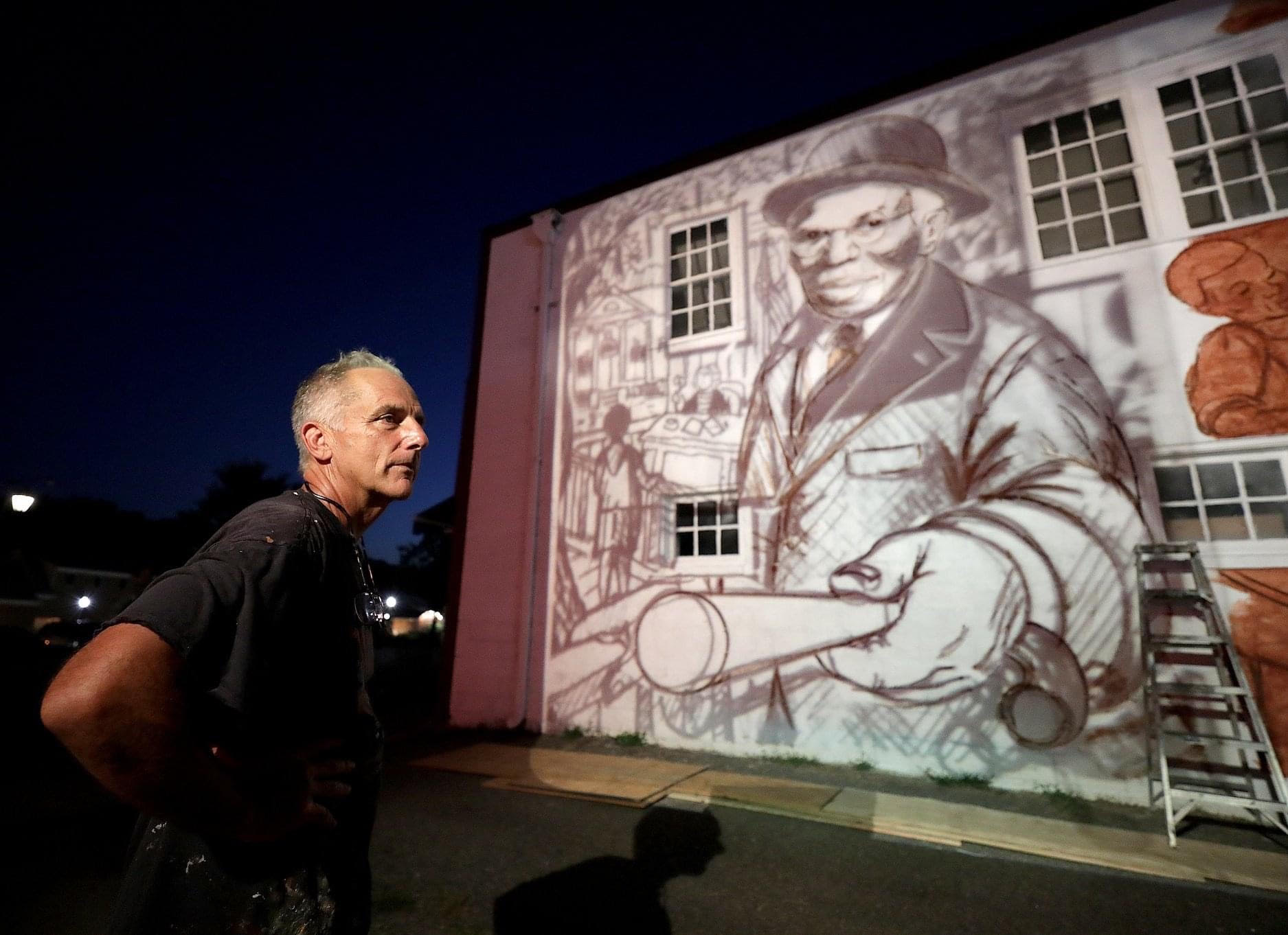 lawyer heal Specific Mural Honors Legacy of T.C. Walker in Gloucester, VA
